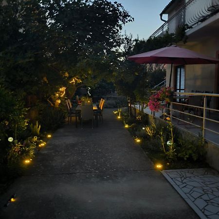 Apartmani Jadranka Vodice Kültér fotó