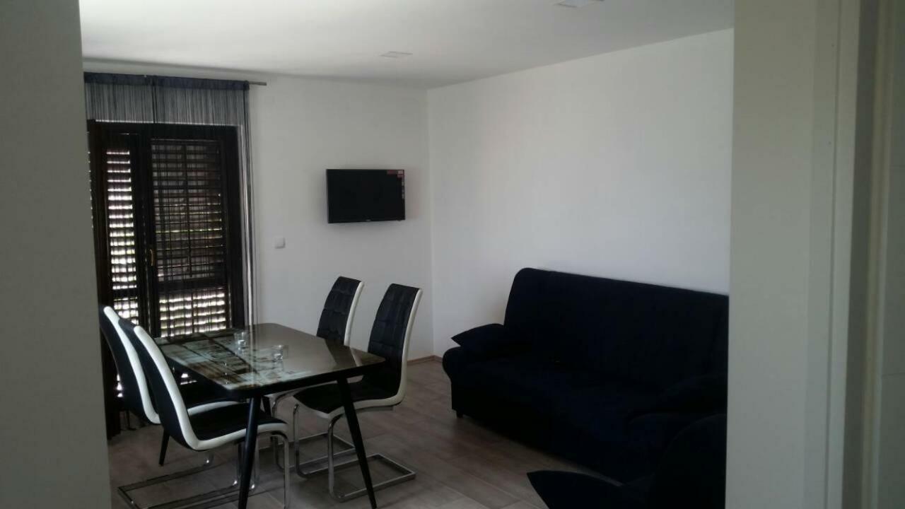 Apartmani Jadranka Vodice Kültér fotó